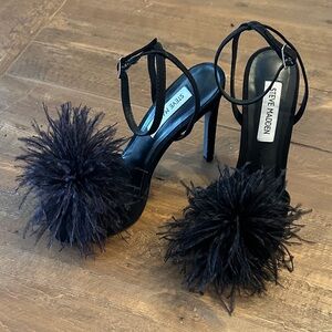NWOT Steve Madden Black Feathered Heels